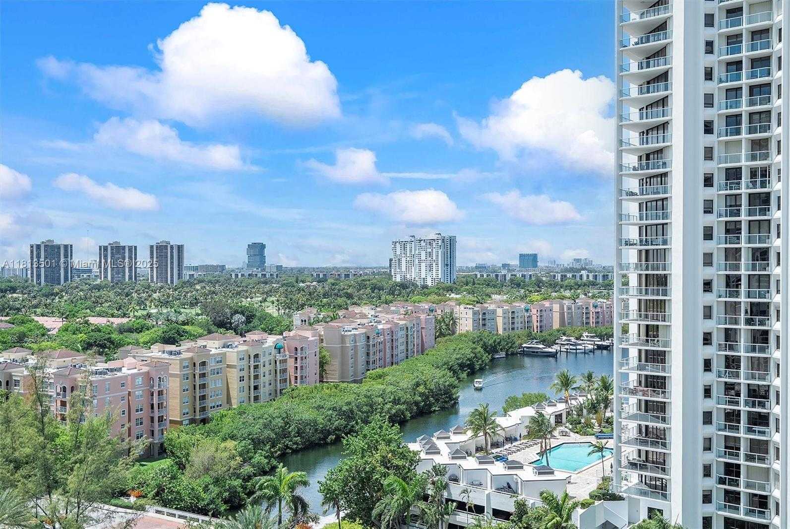 Small Image of 19400 TURNBERRY WAY #1131, Aventura Number 47