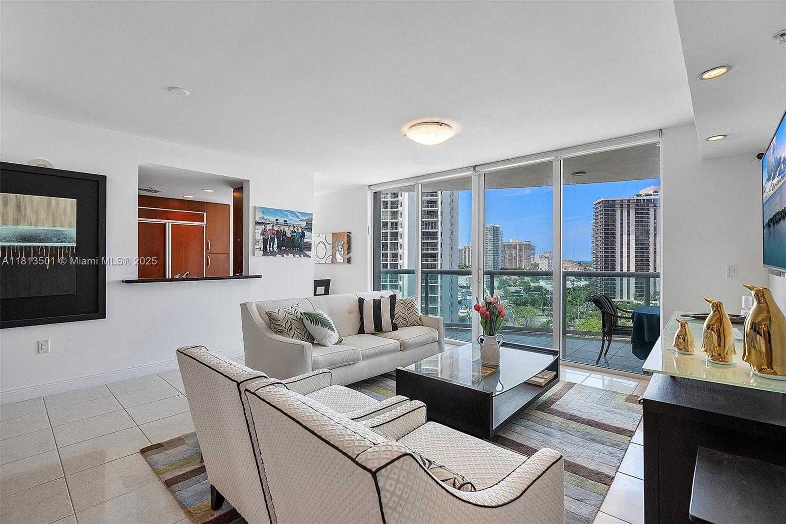 Small Image of 19400 TURNBERRY WAY #1131, Aventura Number 5