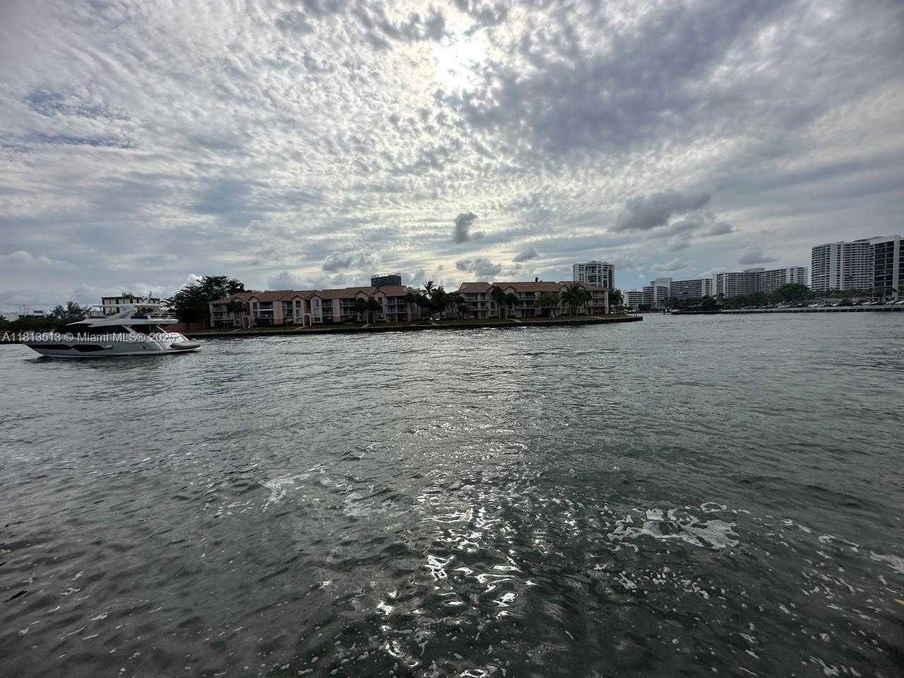 Small Image of 3800 SOUTH OCEAN DR #1808, Hollywood Number 14