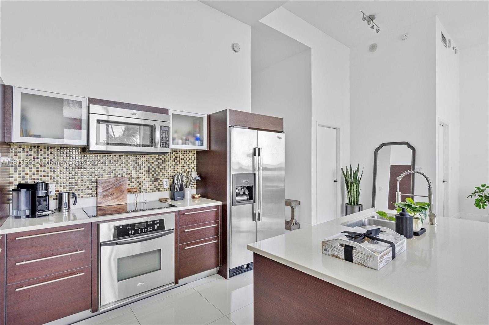 Small Image of 1900 NORTH BAYSHORE DR #603, Miami Number 13