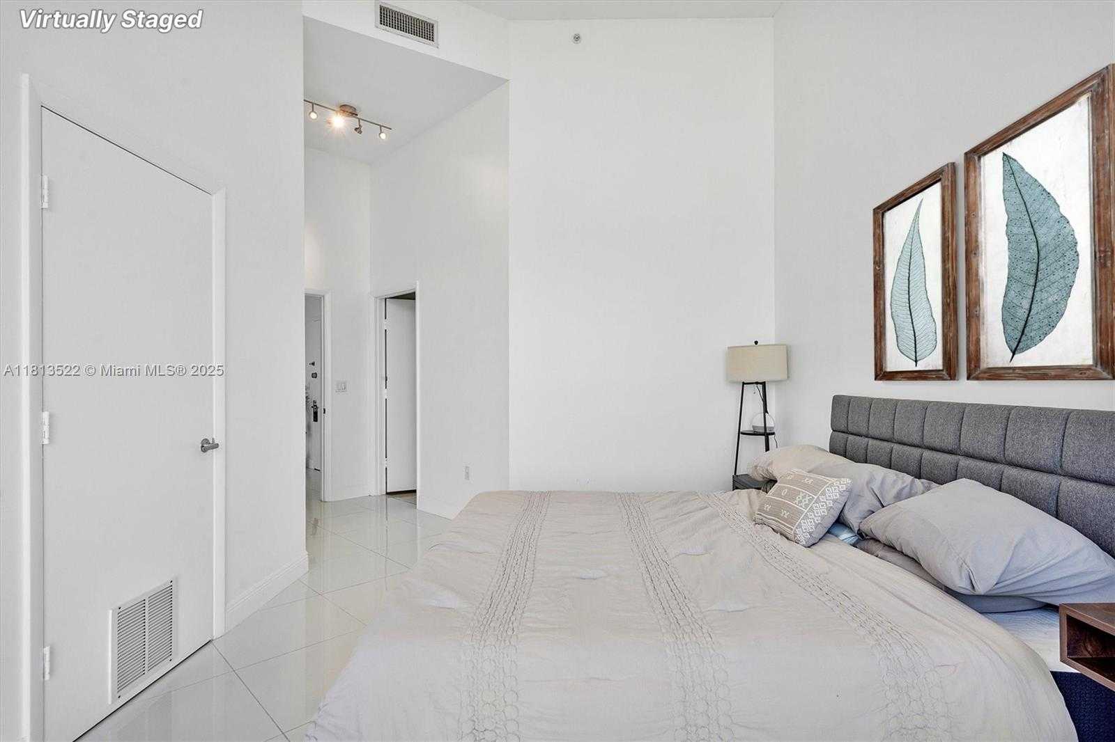 Small Image of 1900 NORTH BAYSHORE DR #603, Miami Number 17