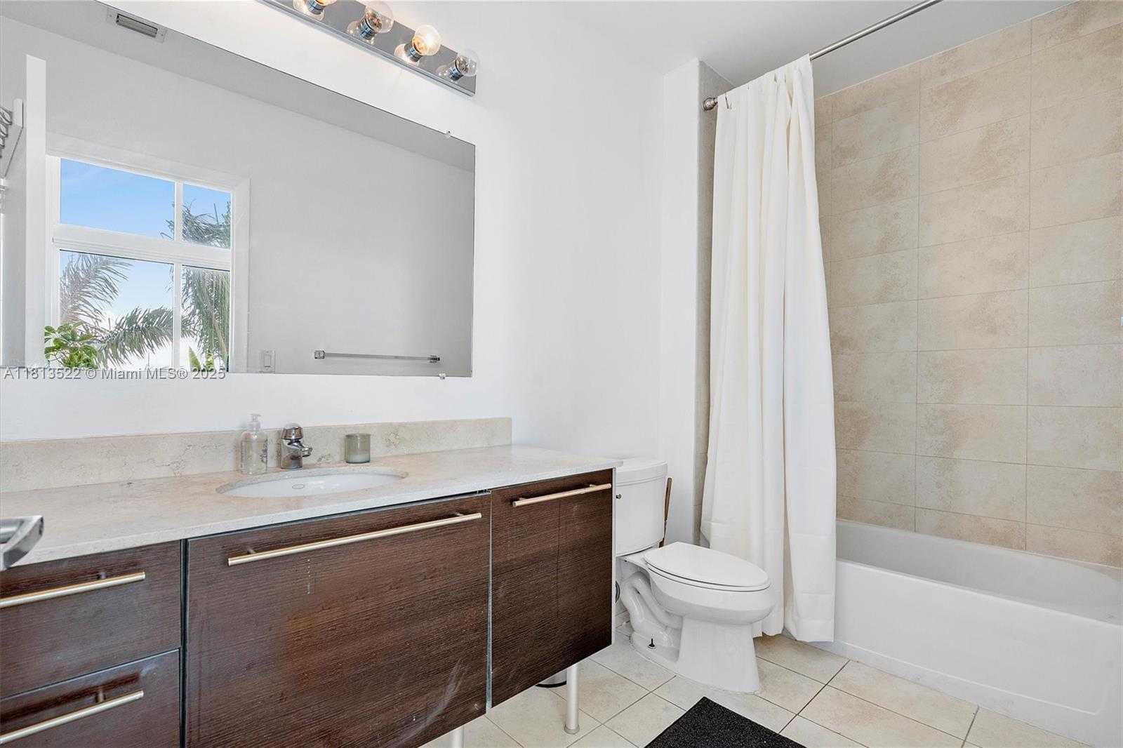 Small Image of 1900 NORTH BAYSHORE DR #603, Miami Number 20