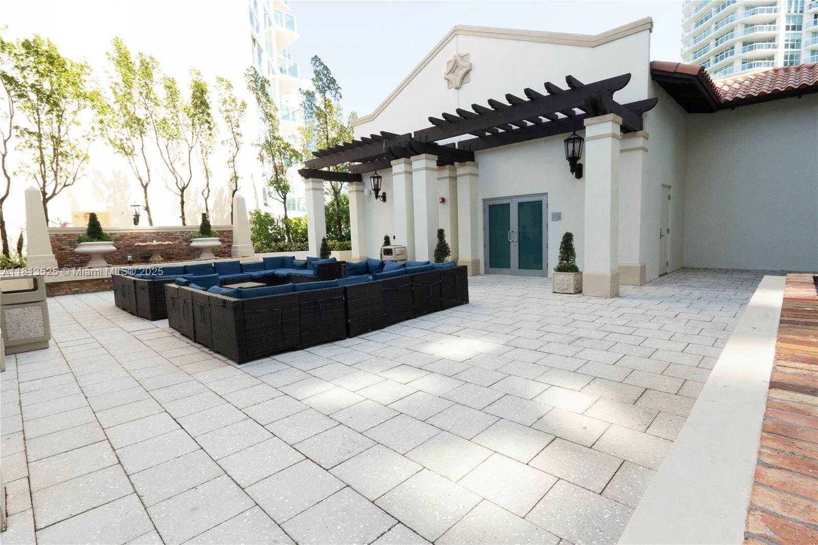 Small Image of 150 Sunny Isles Blvd, Sunny Isles Beach, FL 33160, USA Number 23