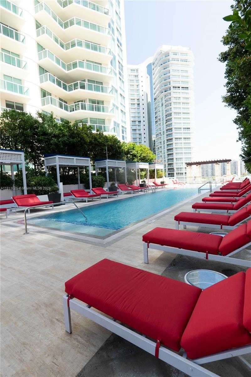 Small Image of 150 Sunny Isles Blvd, Sunny Isles Beach, FL 33160, USA Number 27