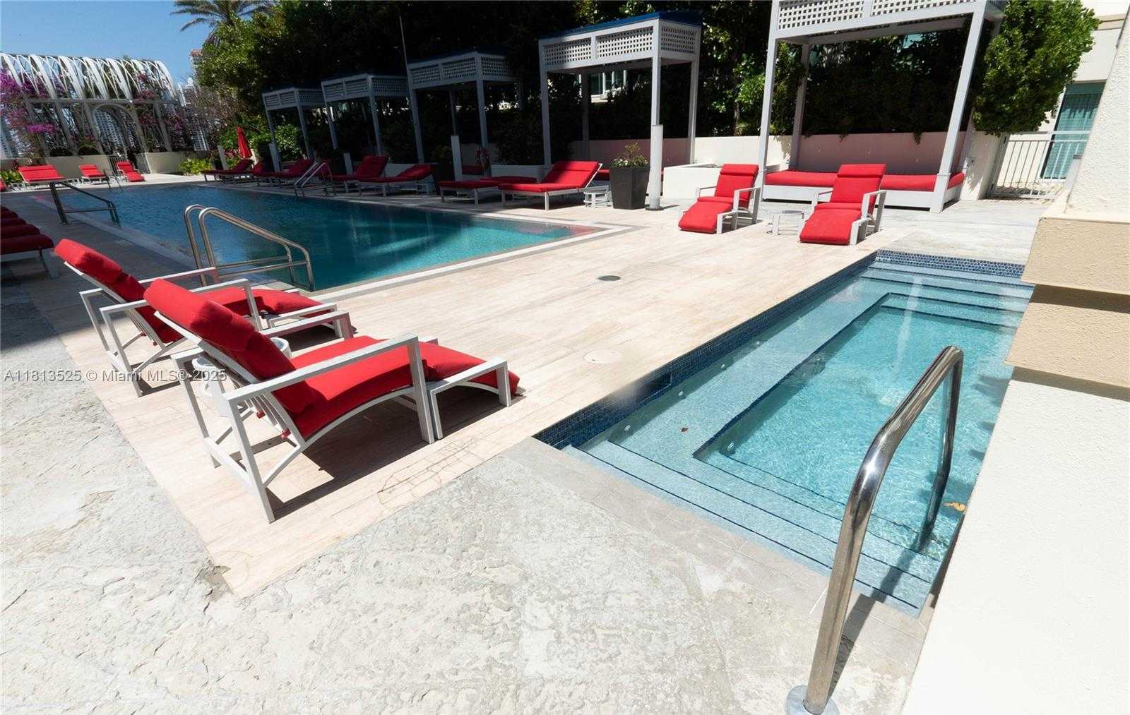 Small Image of 150 Sunny Isles Blvd, Sunny Isles Beach, FL 33160, USA Number 29