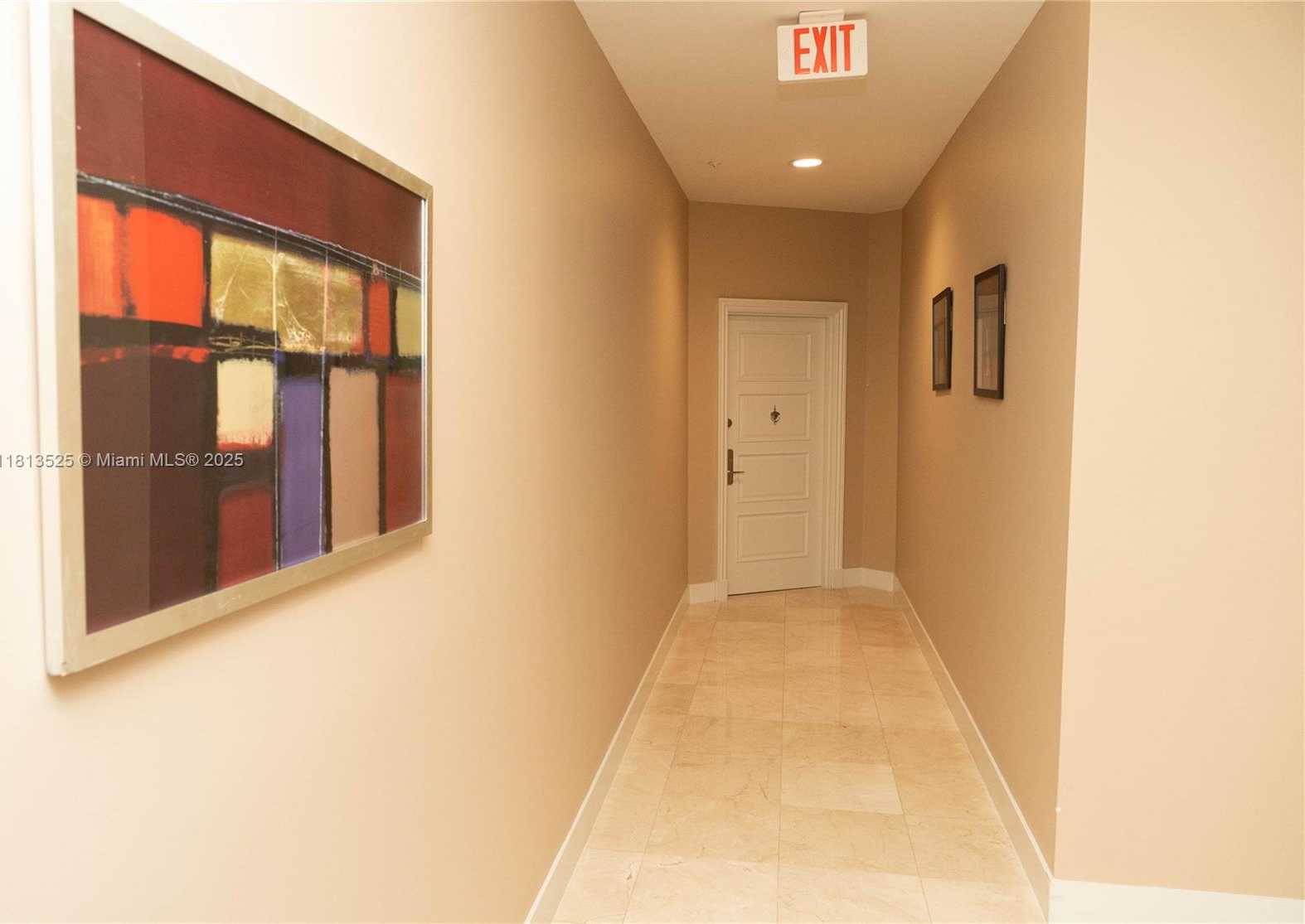 Small Image of 150 Sunny Isles Blvd, Sunny Isles Beach, FL 33160, USA Number 6