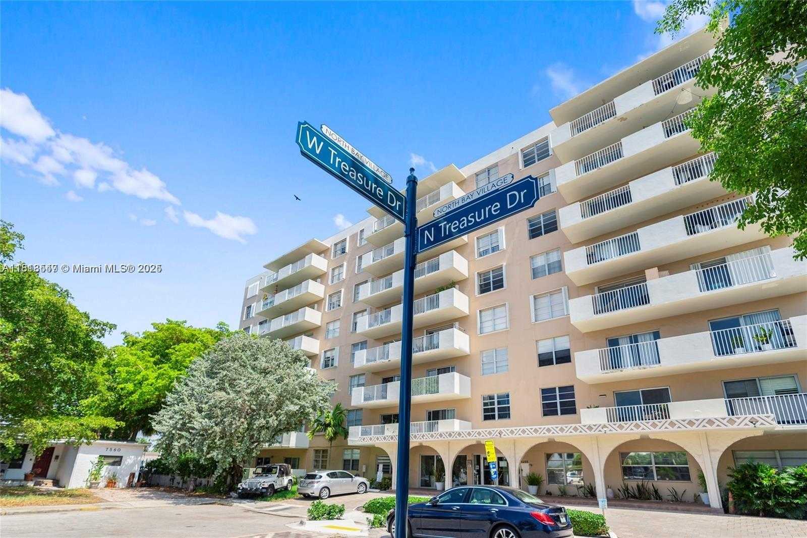 Small Image of 1455 NORTH TREASURE DR #3R, North Bay Village Number 14