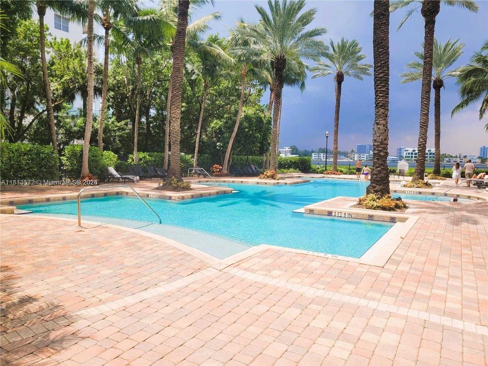 Small Image of 17125 NORTH BAY RD #3204, Sunny Isles Beach Number 19