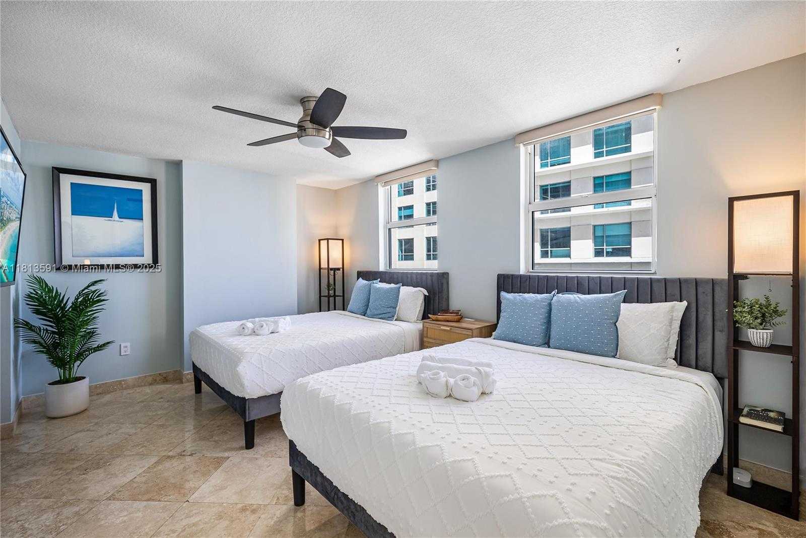 Small Image of 1200 BRICKELL BAY DR #3102, Miami Number 26