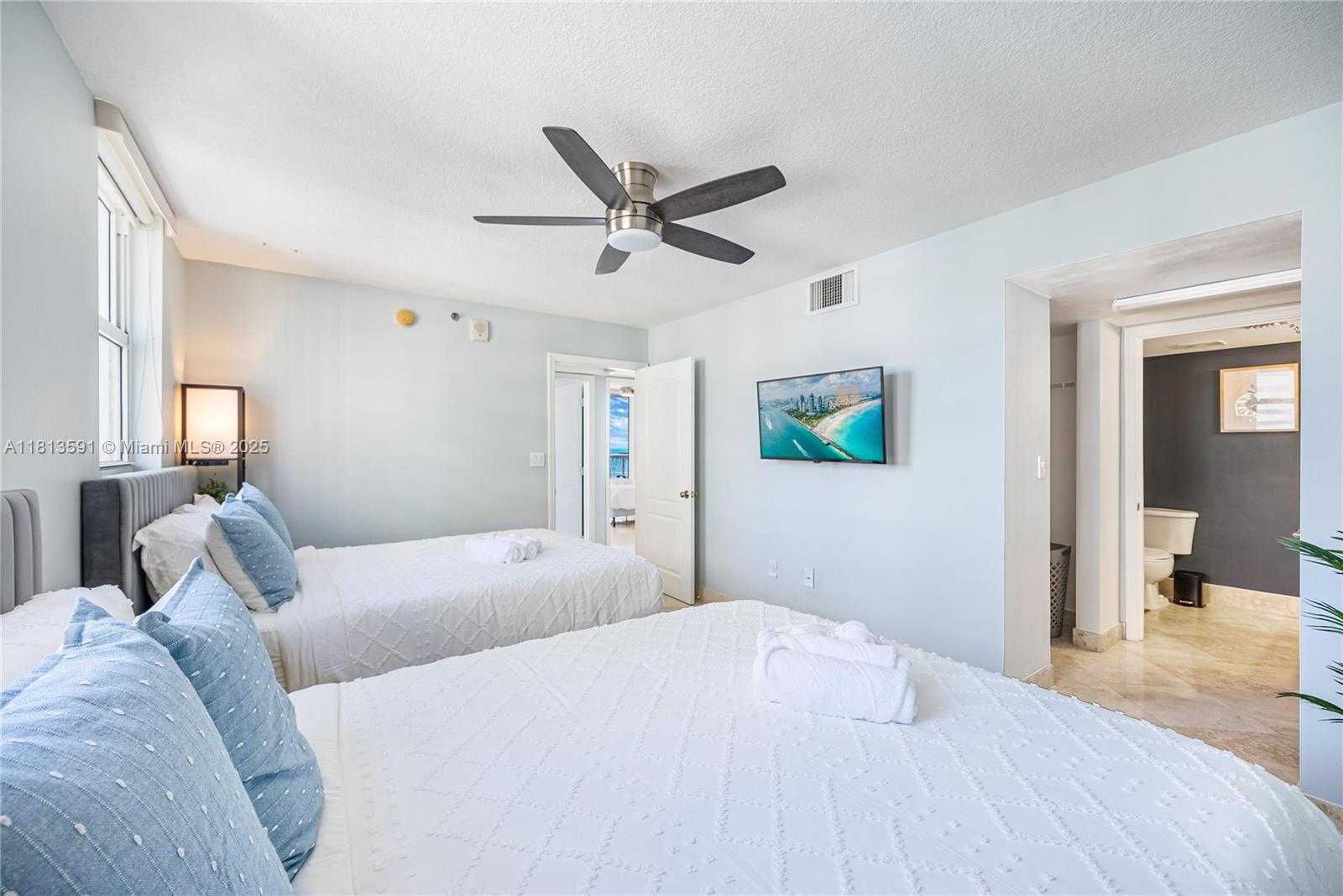 Small Image of 1200 BRICKELL BAY DR #3102, Miami Number 28