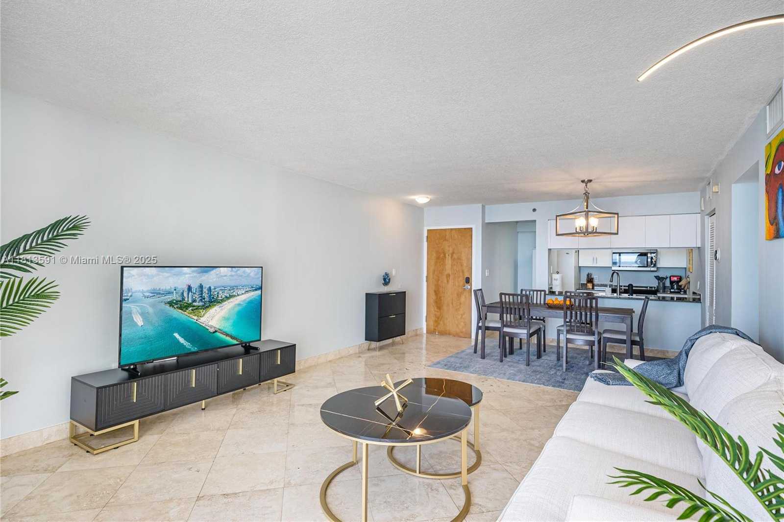 Small Image of 1200 BRICKELL BAY DR #3102, Miami Number 44