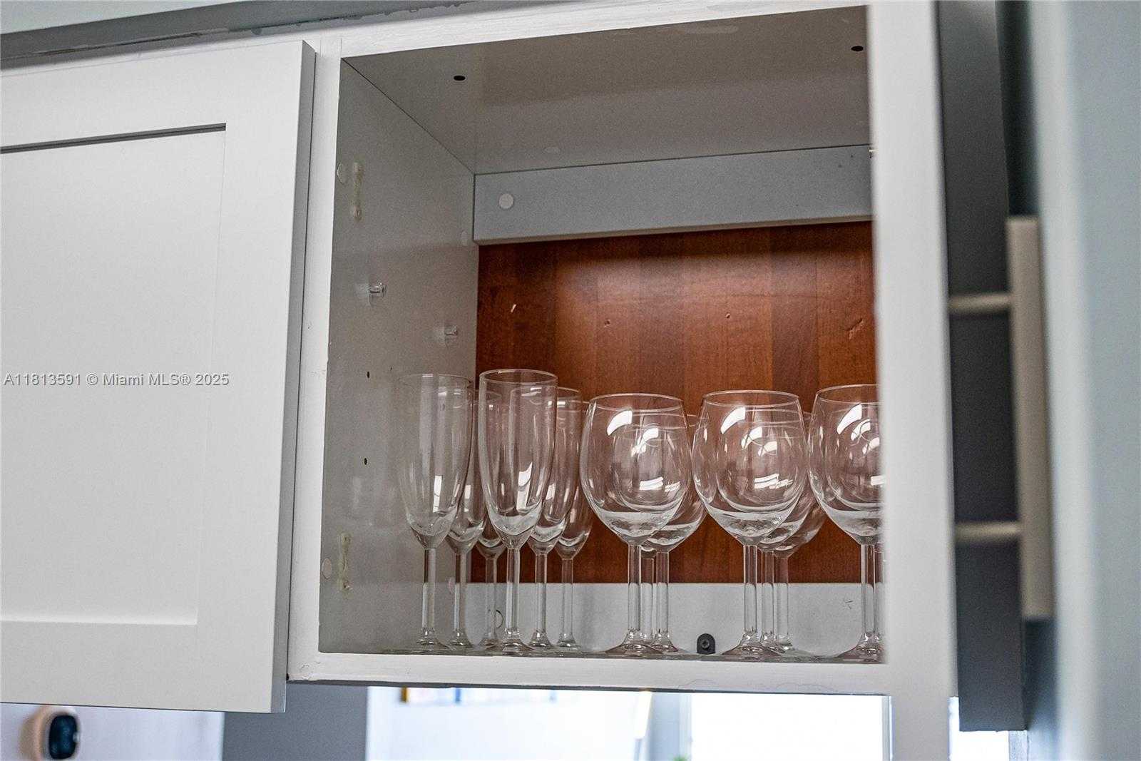 Small Image of 1200 BRICKELL BAY DR #3102, Miami Number 52