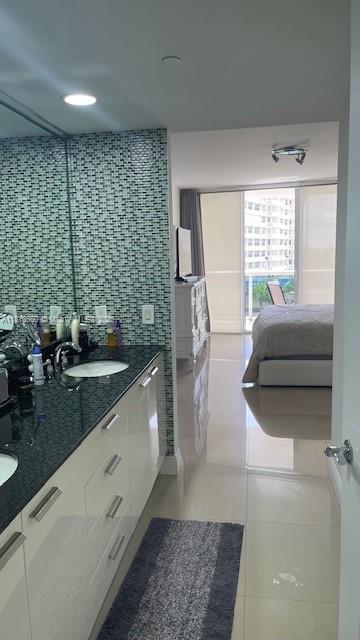 Small Image of 1800 SOUTH OCEAN DR #509, Hallandale Beach Number 14