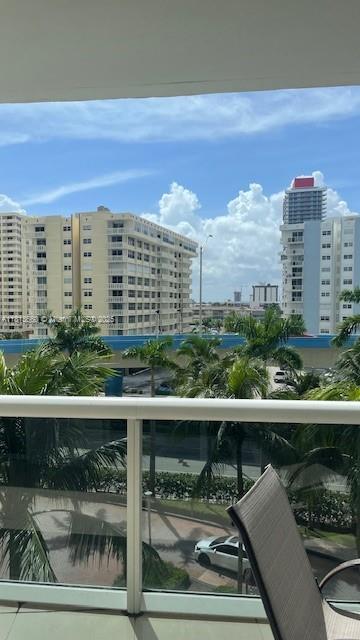 Small Image of 1800 SOUTH OCEAN DR #509, Hallandale Beach Number 17