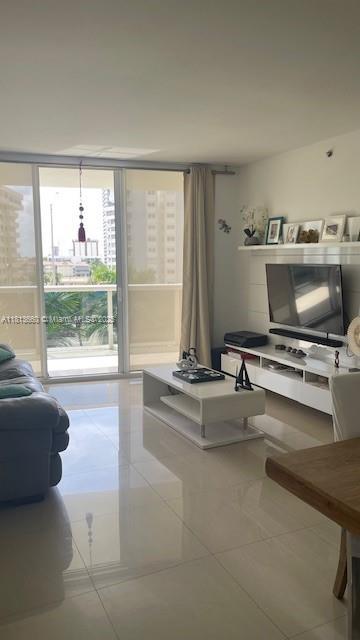 Small Image of 1800 SOUTH OCEAN DR #509, Hallandale Beach Number 22