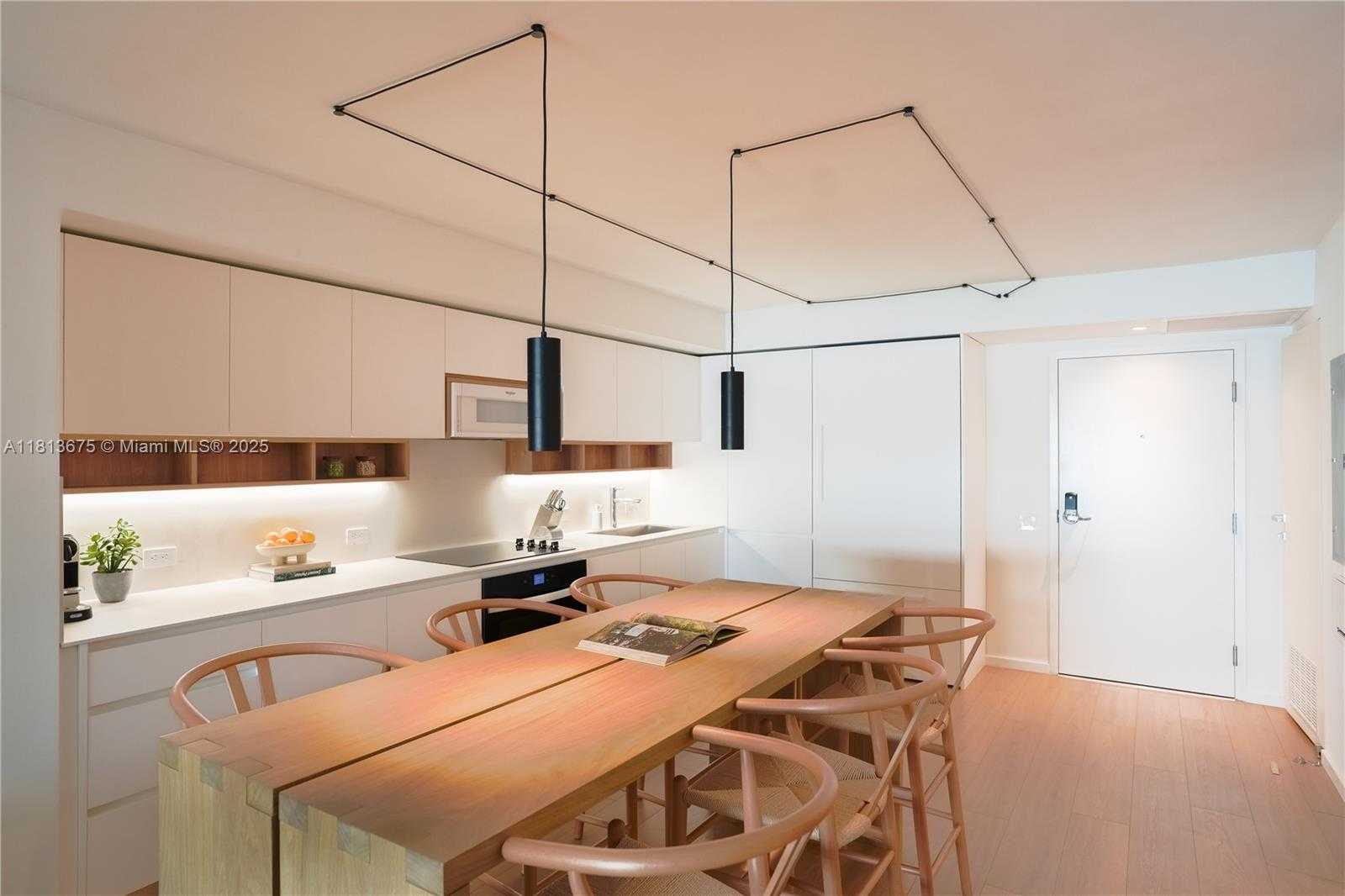 Small Image of 10250 COLLINS AVENUE #211, Bal Harbour Number 3