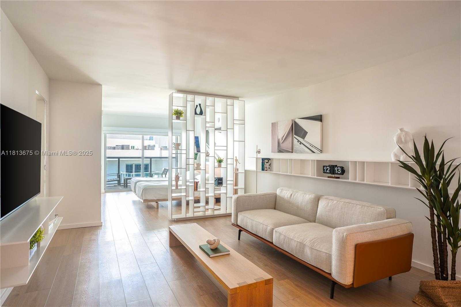 Small Image of 10250 COLLINS AVENUE #211, Bal Harbour Number 4