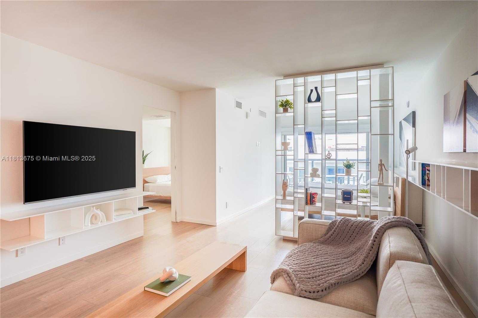 Small Image of 10250 COLLINS AVENUE #211, Bal Harbour Number 5