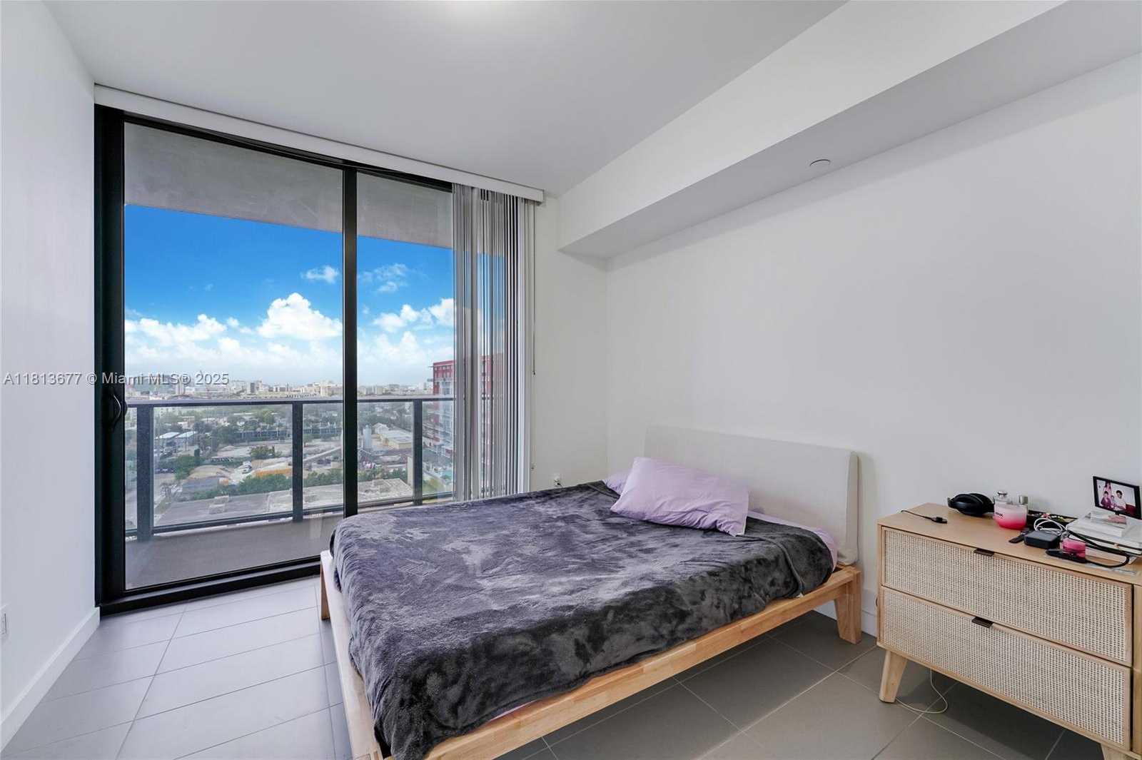Small Image of 1600 NORTH EAST 1ST AVE #1112, Miami Number 5