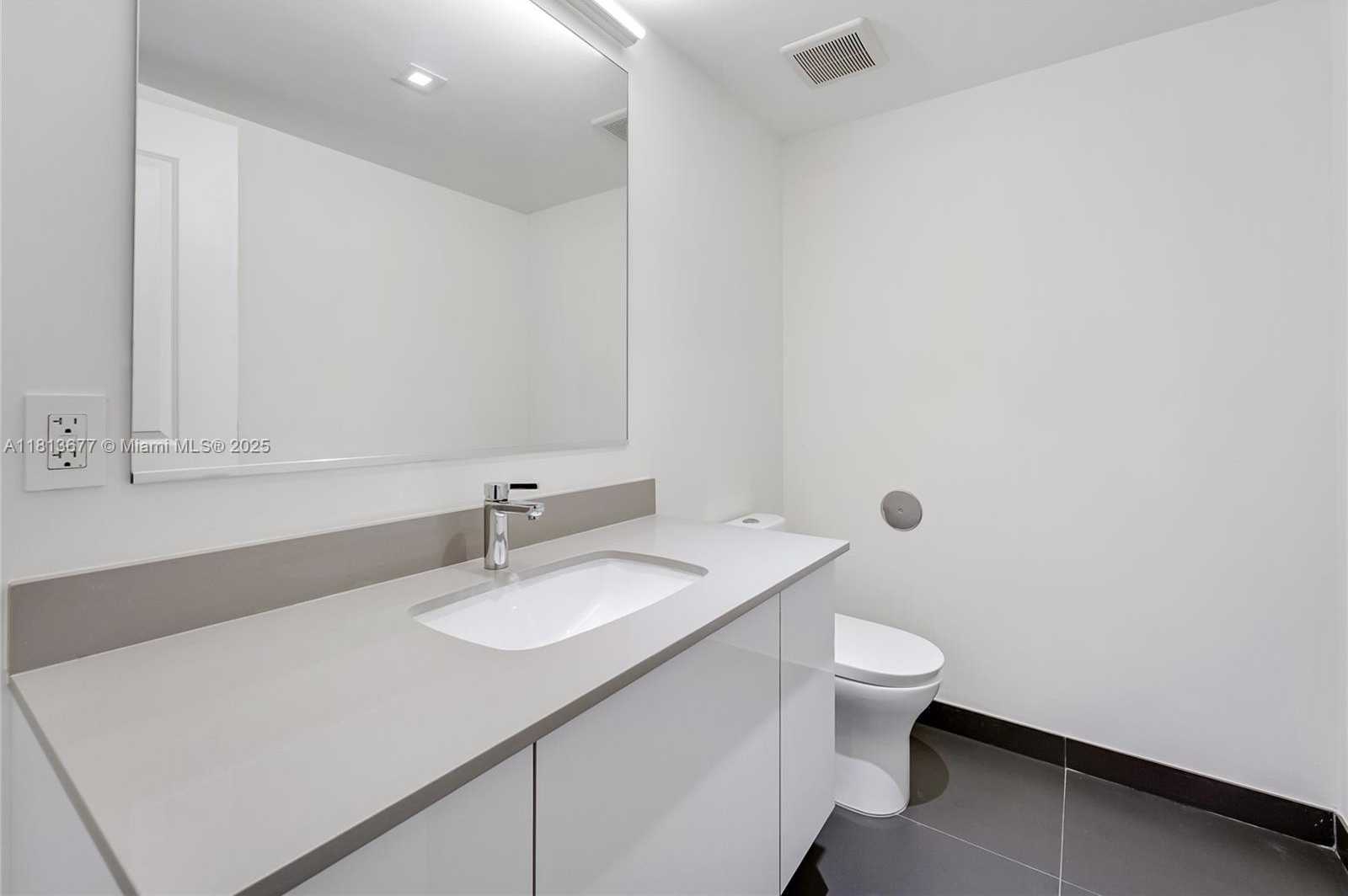 Small Image of 1600 NORTH EAST 1ST AVE #1112, Miami Number 6