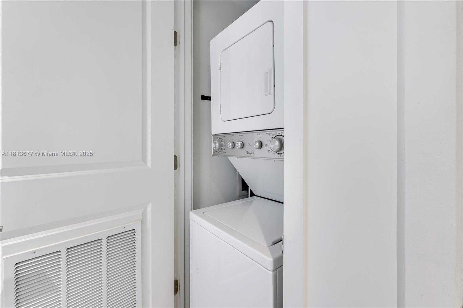 Small Image of 1600 NORTH EAST 1ST AVE #1112, Miami Number 9