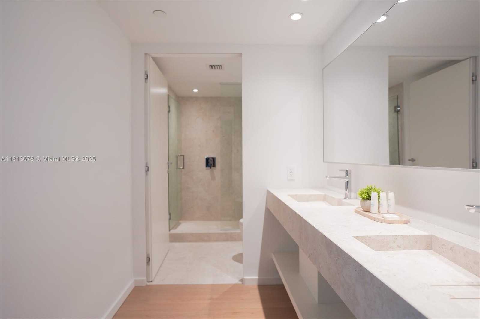 Small Image of 10250 COLLINS AVENUE #212, Bal Harbour Number 13