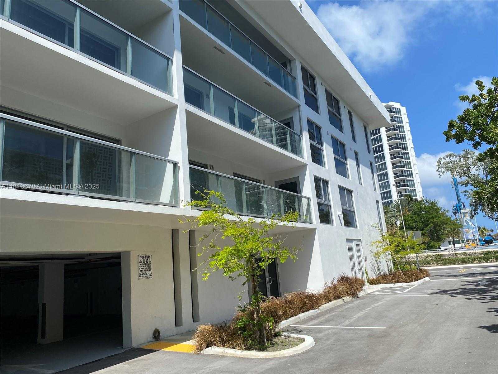 Small Image of 10250 COLLINS AVENUE #212, Bal Harbour Number 29