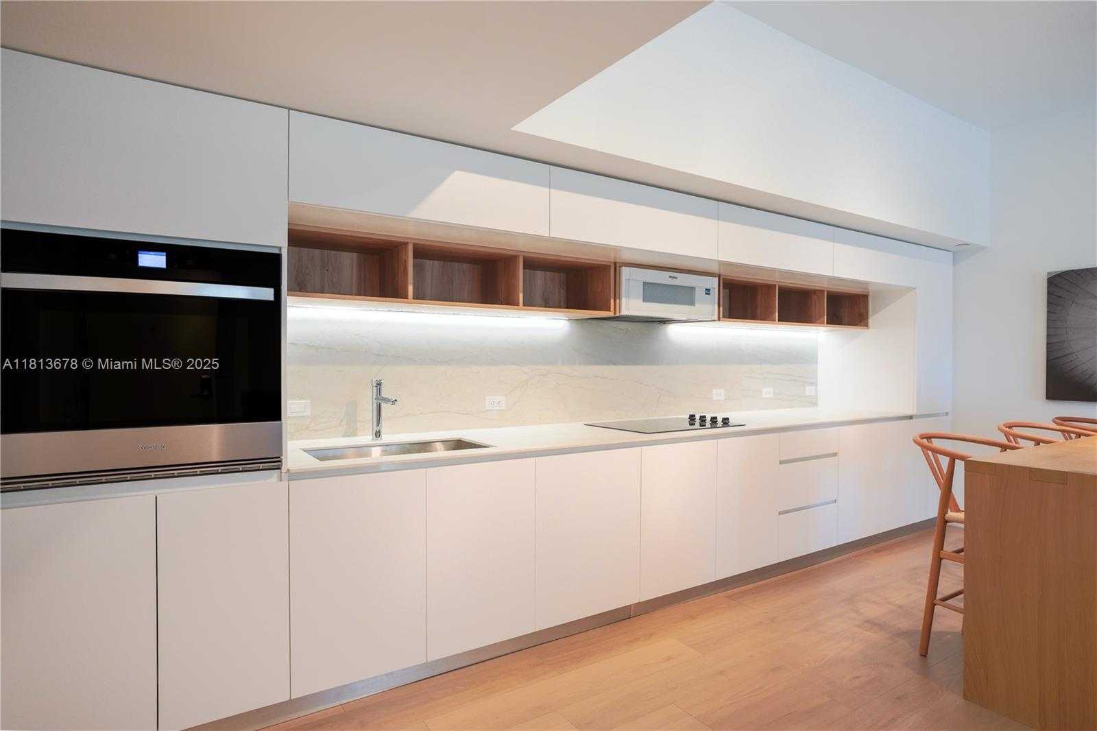 Small Image of 10250 COLLINS AVENUE #212, Bal Harbour Number 4