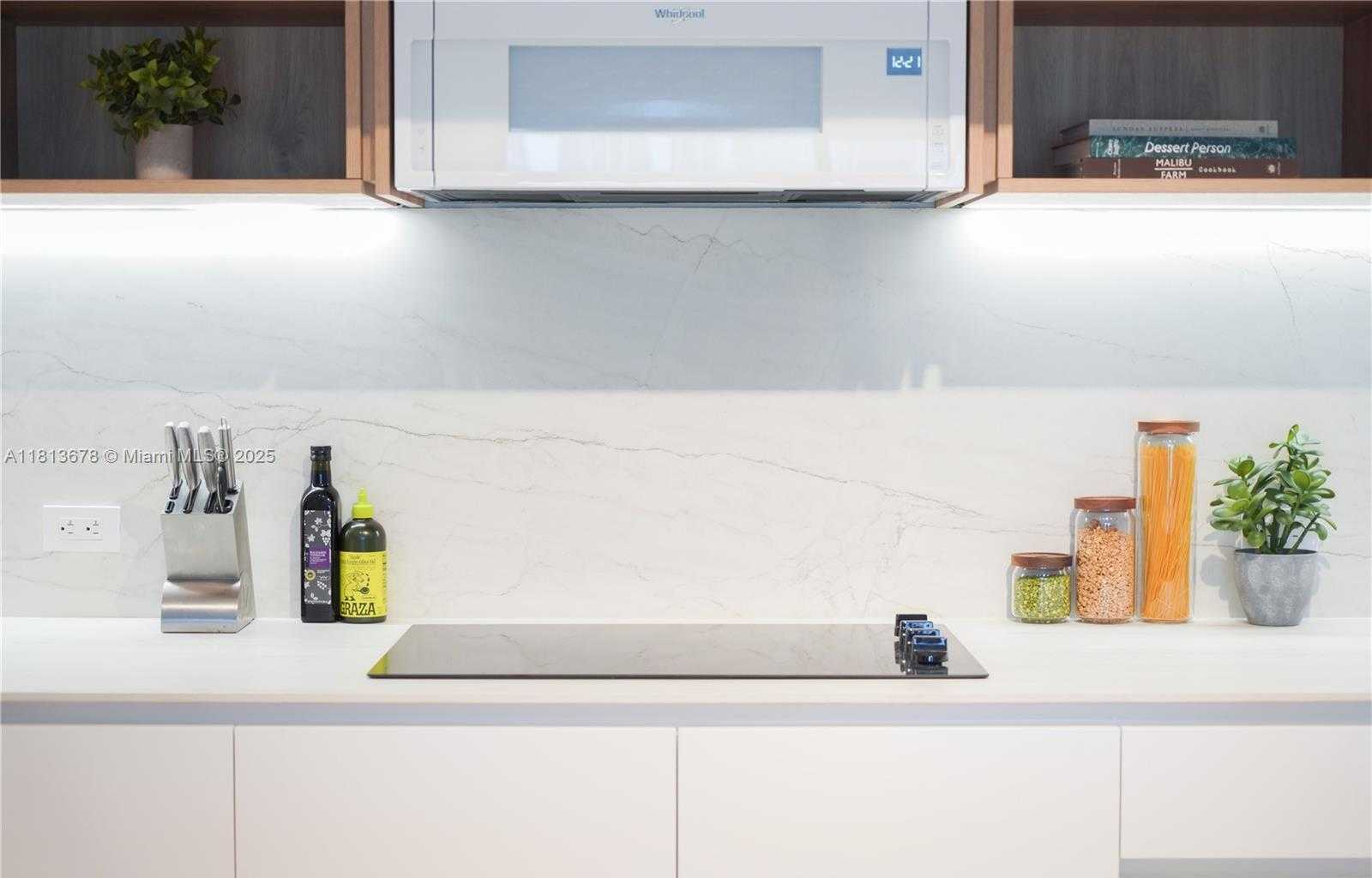 Small Image of 10250 COLLINS AVENUE #212, Bal Harbour Number 6