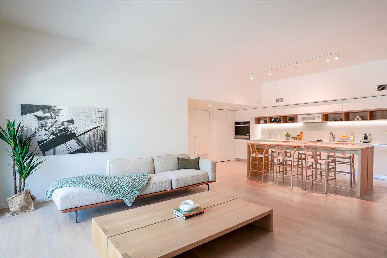 Small Image of 10250 COLLINS AVENUE #212, Bal Harbour Number 8