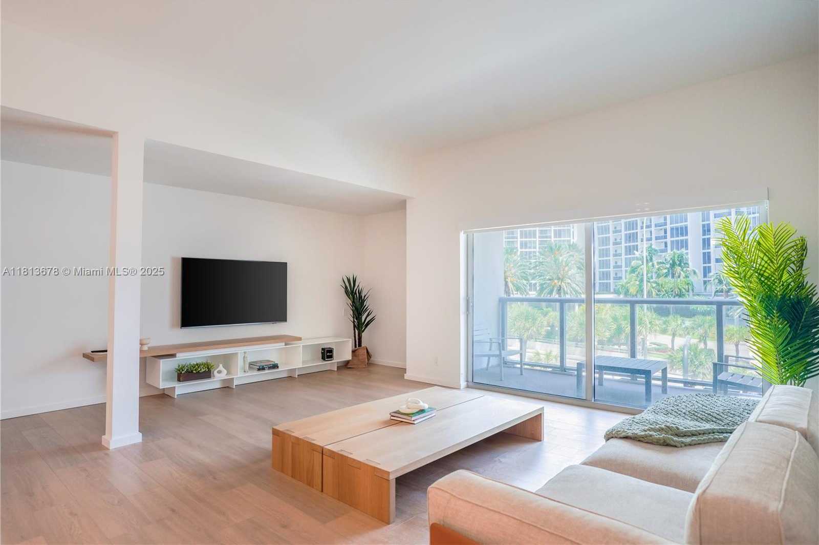 Small Image of 10250 COLLINS AVENUE #212, Bal Harbour Number 9