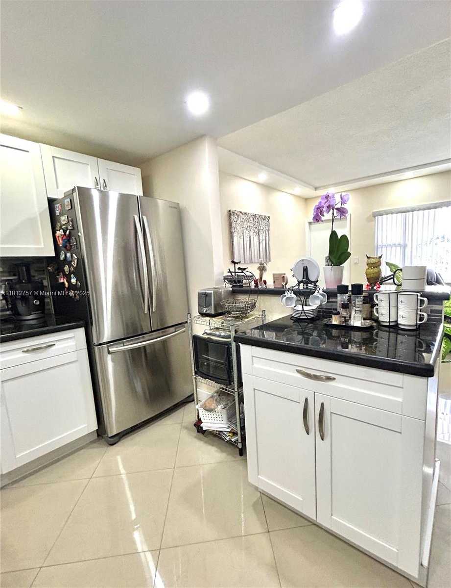 Small Image of 3200 NORTH EAST 7TH CT #306C, Pompano Beach Number 5