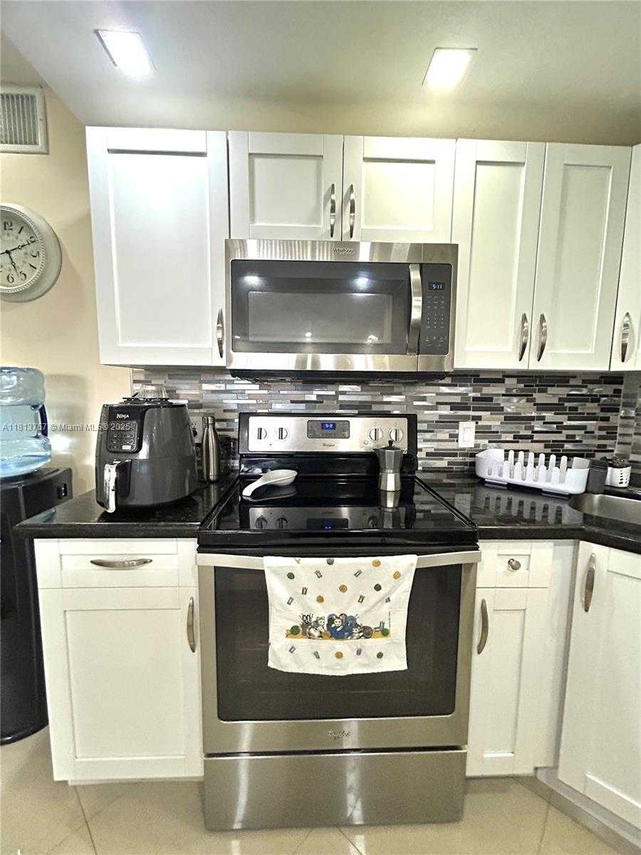 Small Image of 3200 NORTH EAST 7TH CT #306C, Pompano Beach Number 6