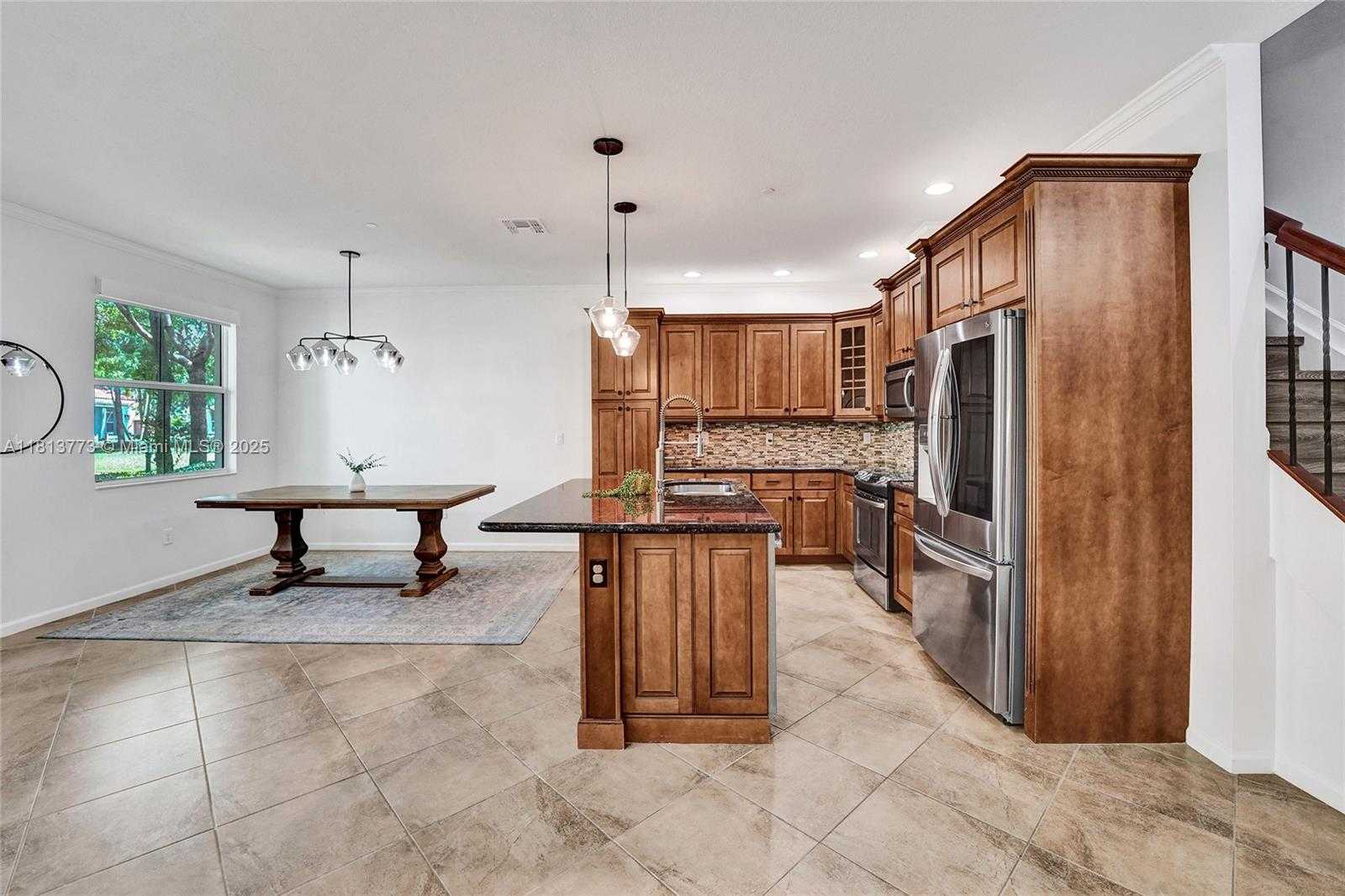 Small Image of 4284 Cascada Cir, Hollywood, FL 33024, USA Number 16