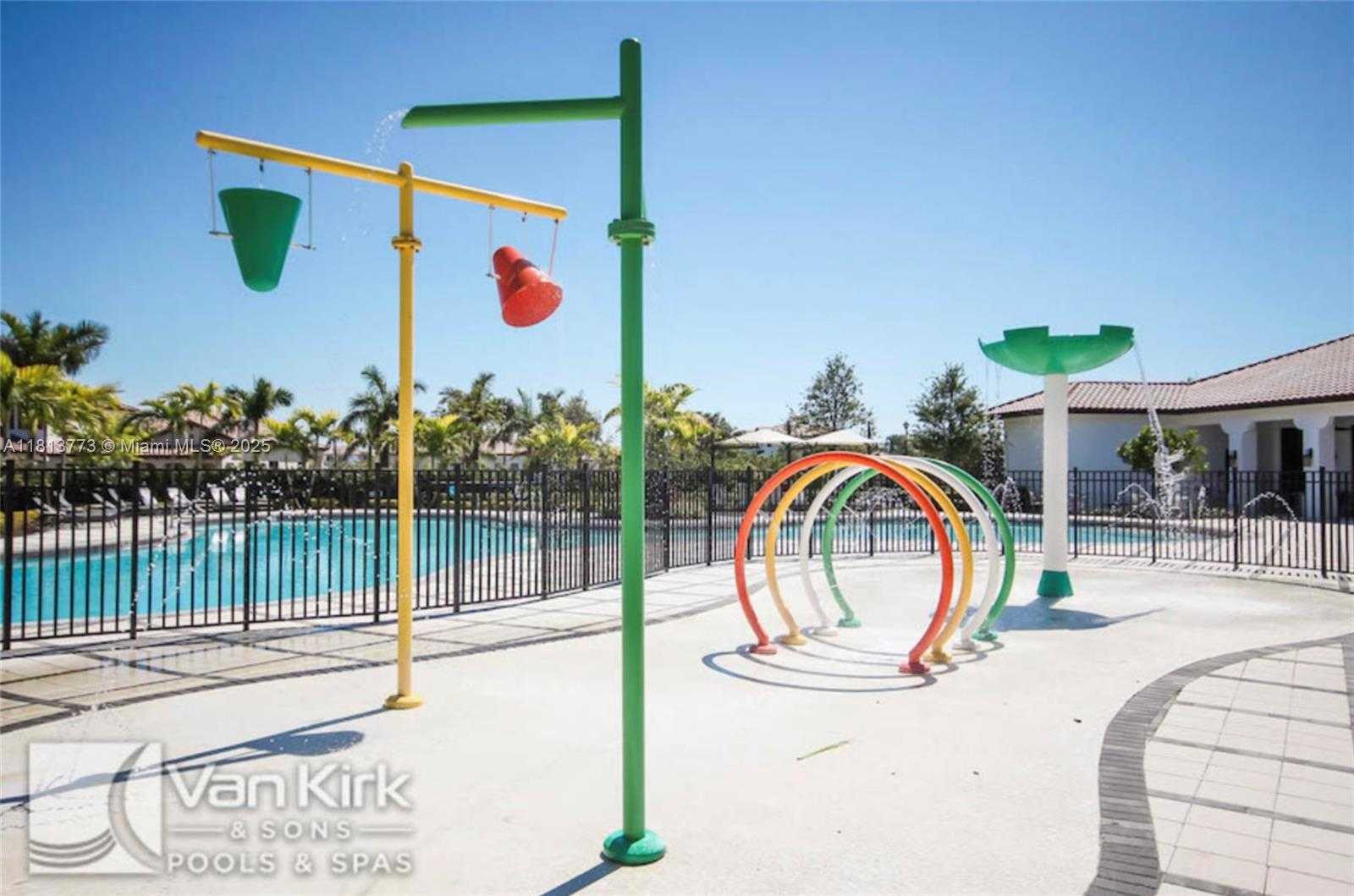 Small Image of 4284 Cascada Cir, Hollywood, FL 33024, USA Number 53