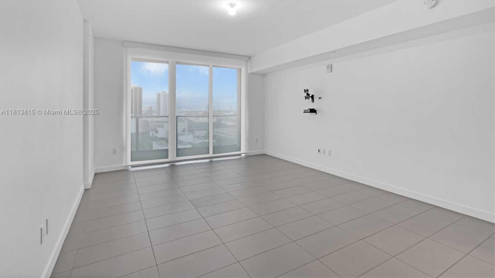 Small Image of 1600 NORTH EAST 1ST AVE #1402, Miami Number 11
