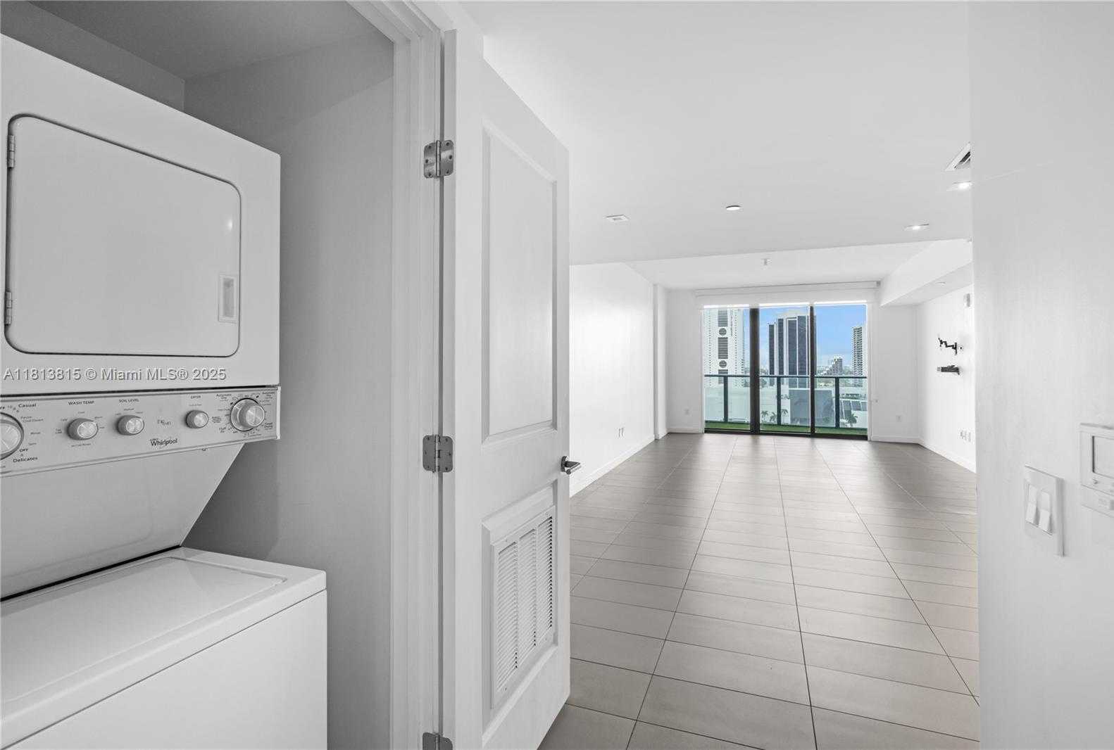 Small Image of 1600 NORTH EAST 1ST AVE #1402, Miami Number 14