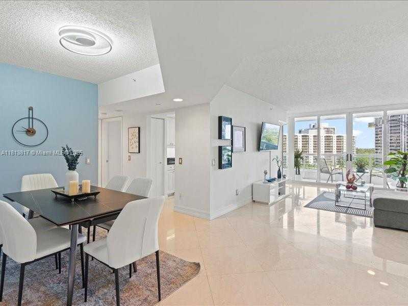 Small Image of 21055 YACHT CLUB DR #1007, Aventura Number 7