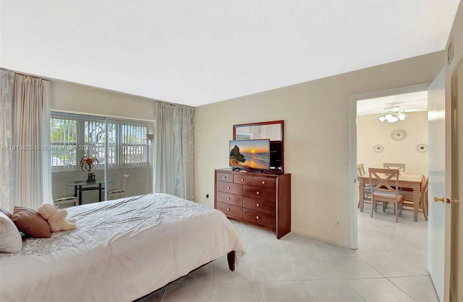Small Image of 329 SOUTH EAST 3RD ST #103R, Hallandale Beach Number 23