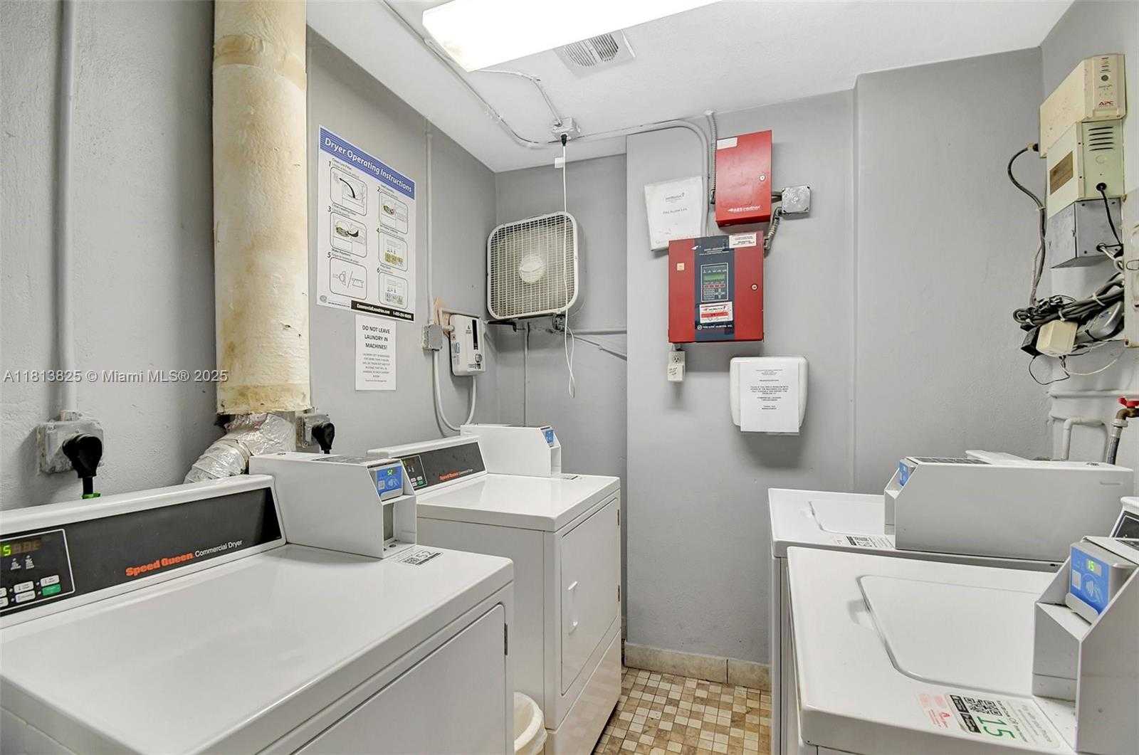 Small Image of 329 SOUTH EAST 3RD ST #103R, Hallandale Beach Number 31