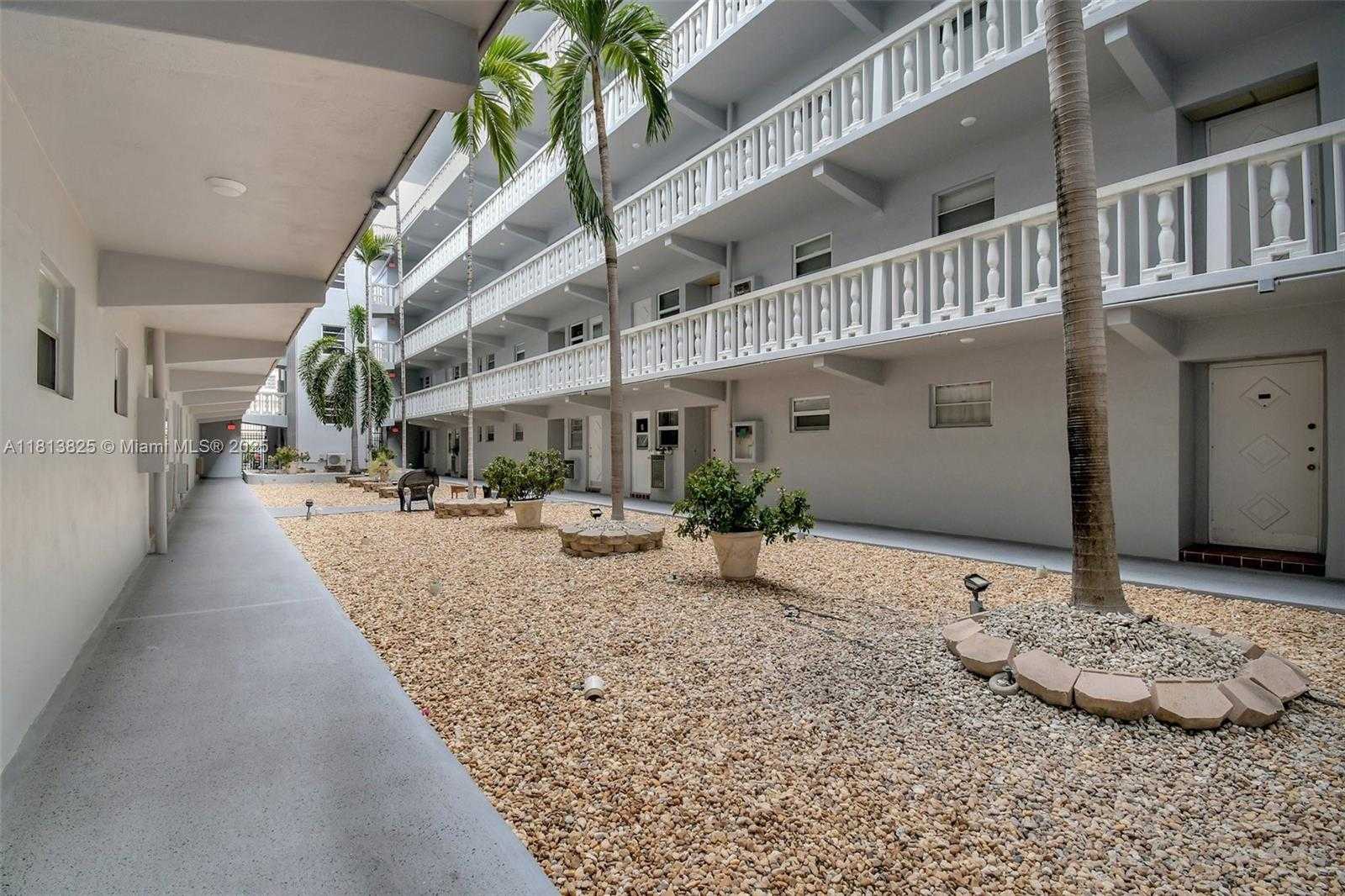 Small Image of 329 SOUTH EAST 3RD ST #103R, Hallandale Beach Number 5