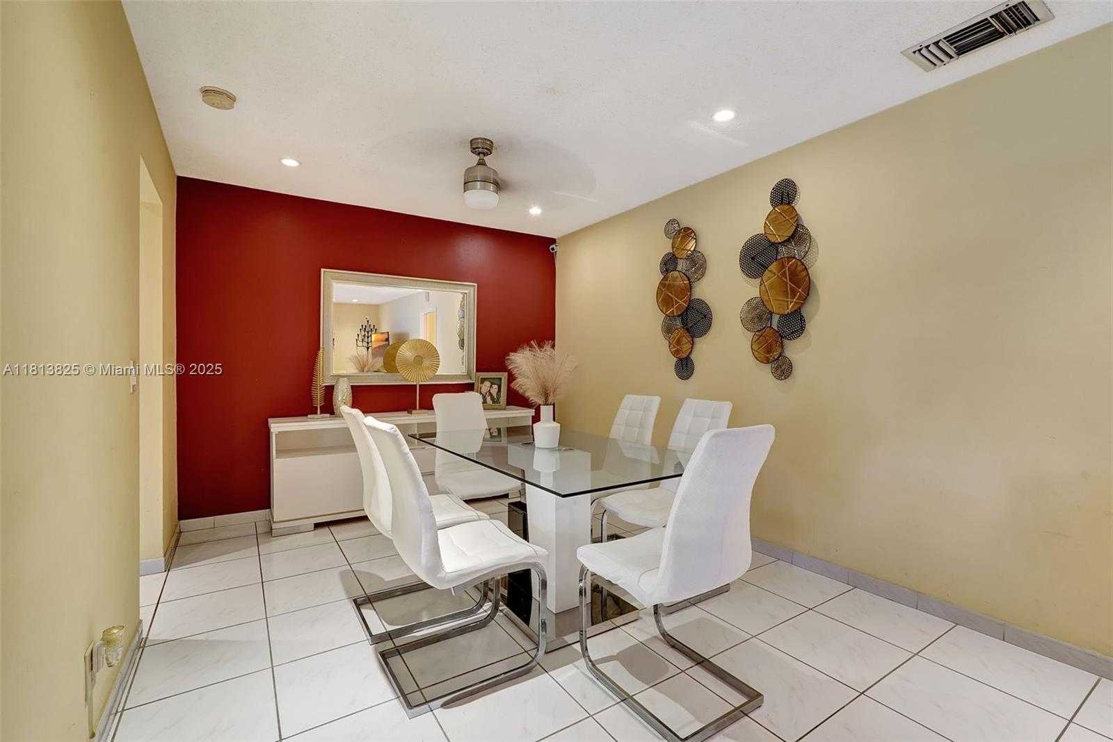 Small Image of 329 SOUTH EAST 3RD ST #103R, Hallandale Beach Number 9