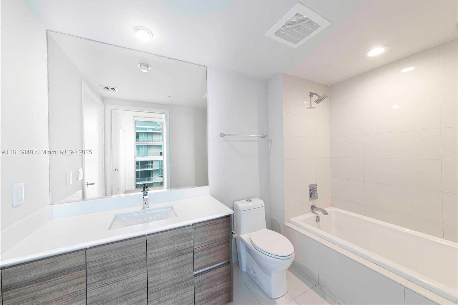 Small Image of 1100 SOUTH MIAMI AVE #3607, Miami Number 16