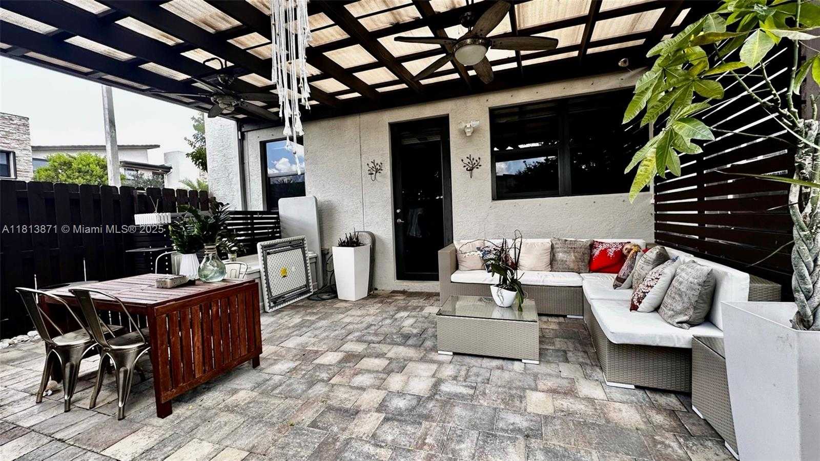 Small Image of 10435 NORTH WEST 79TH TER, Doral Number 4