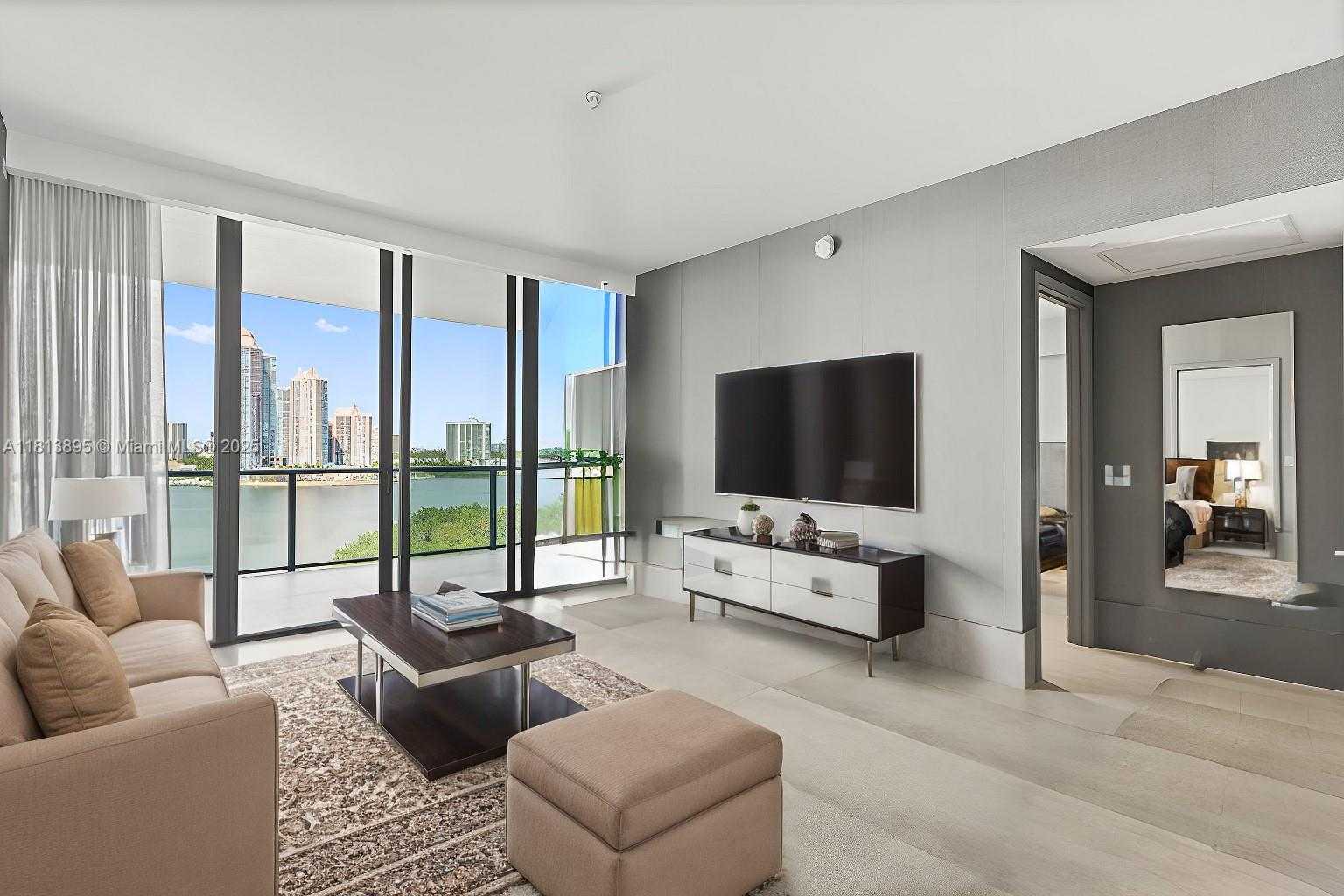Small Image of 5000 ISLAND ESTATES DR #702, Aventura Number 13