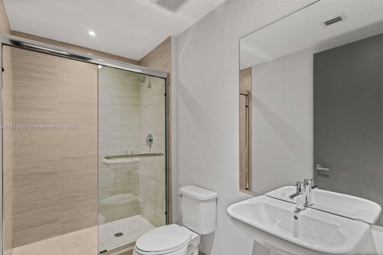 Small Image of 5000 ISLAND ESTATES DR #702, Aventura Number 25
