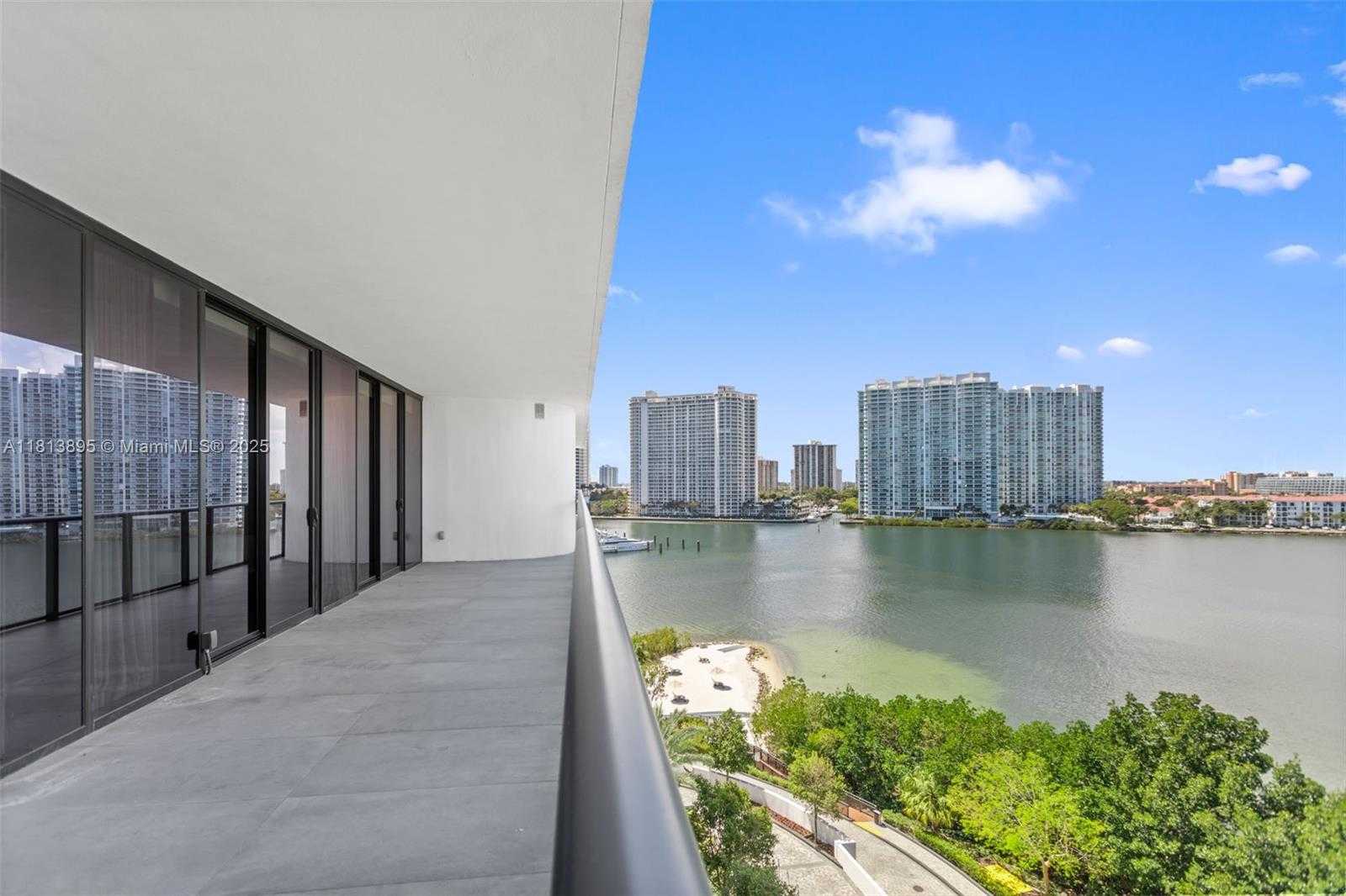 Small Image of 5000 ISLAND ESTATES DR #702, Aventura Number 32