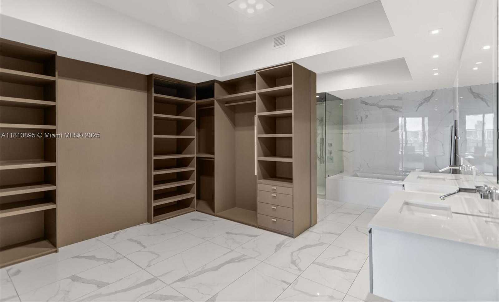 Small Image of 5000 ISLAND ESTATES DR #702, Aventura Number 8