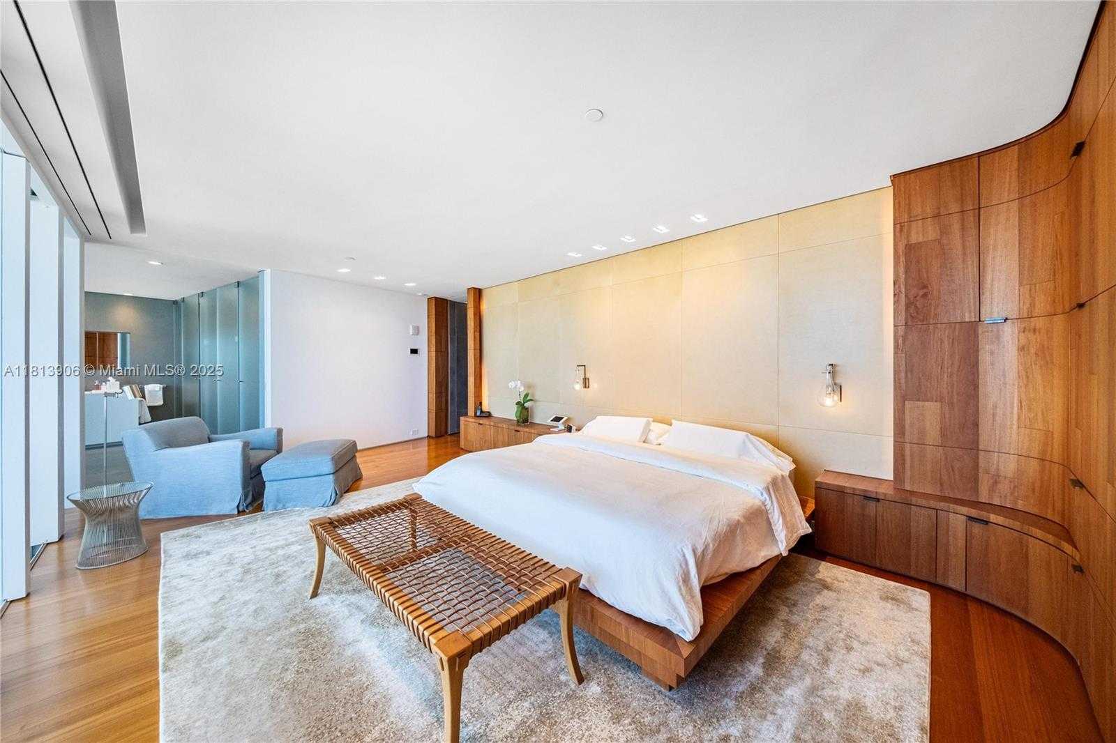 Small Image of 400 ALTON RD #PHA, Miami Beach Number 21