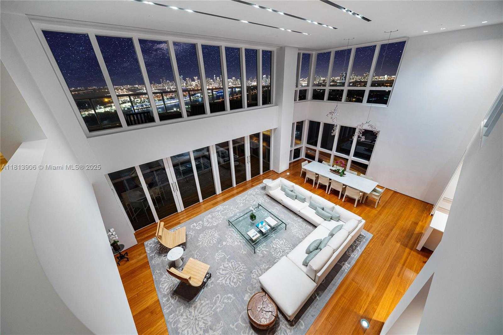 Small Image of 400 ALTON RD #PHA, Miami Beach Number 45